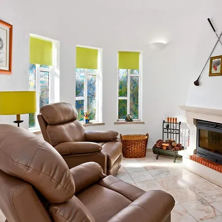 Ninho Da Aguia By * Αλμπουφέιρα